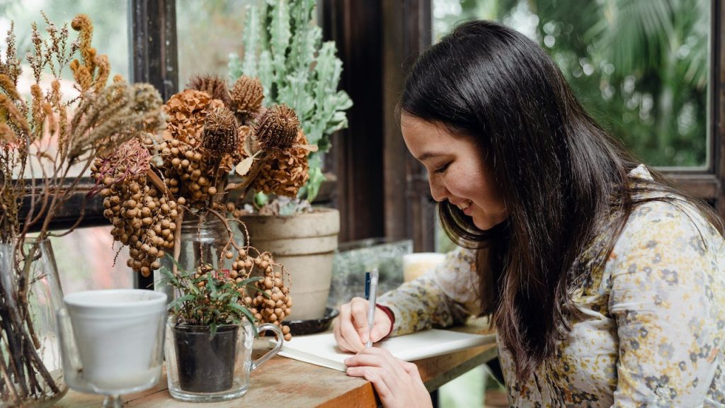 11 Tips Membuat Latar Cerpen Agar Lebih Hidup Saat Dibaca