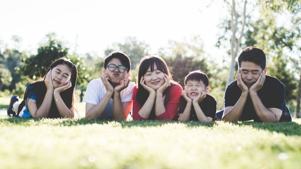 6 Tips Menulis Cerpen tentang Keluarga yang Menginspirasi
