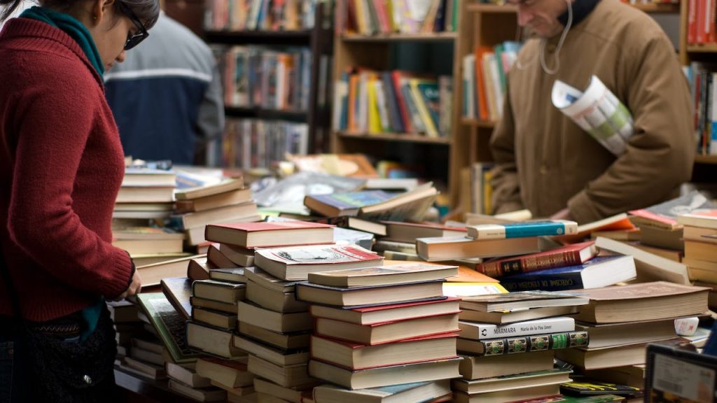 Jangan Sampai Salah Beli! Ini 5 Tips Membeli Buku Terjemahan