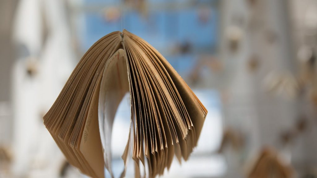 4 Elemen Setting Cerita Novel yang Bisa Membuat Ceritamu Lebih Hidup