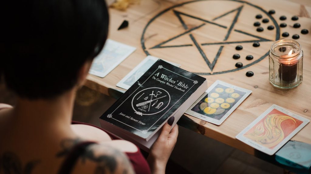 8 Prediksi Genre Cerpen dan Novel Populer di Tahun 2024