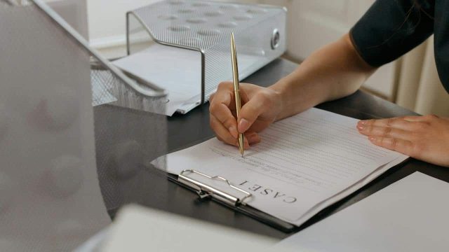 5 Tips agar Juri Membaca Habis Cerpen yang Kamu Kirimkan di Lomba Menulis