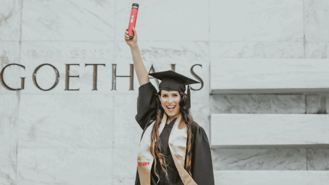 8 Tips Meraih Predikat Cumlaude dengan Mudah