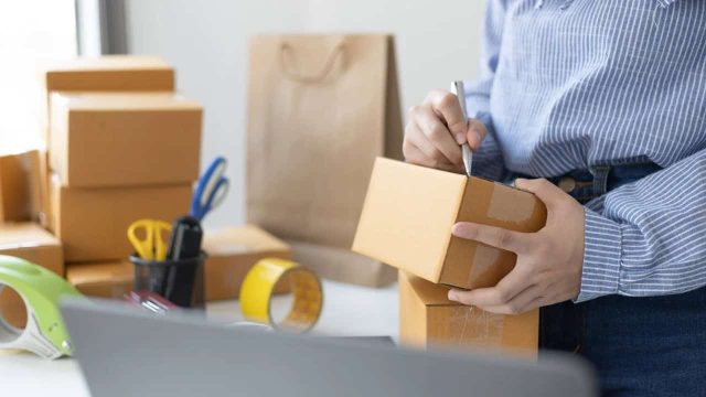 Mengenal Kegiatan Produksi: Pengertian, Tujuan, hingga Contohnya