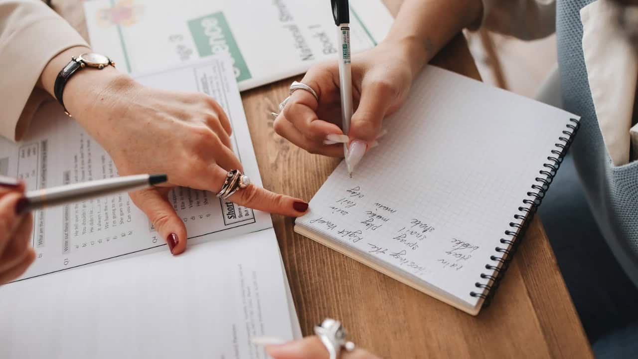 Cara Membuat Pendahuluan yang Efektif untuk Karya Tulis Ilmiah