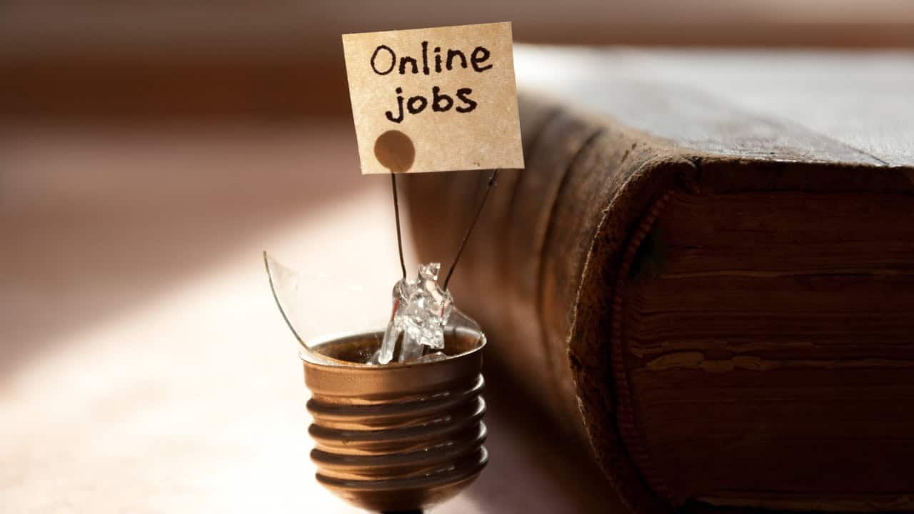 19 Rekomendasi Kerja Sampingan Online yang Cocok untuk Pelajar dan Mahasiswa