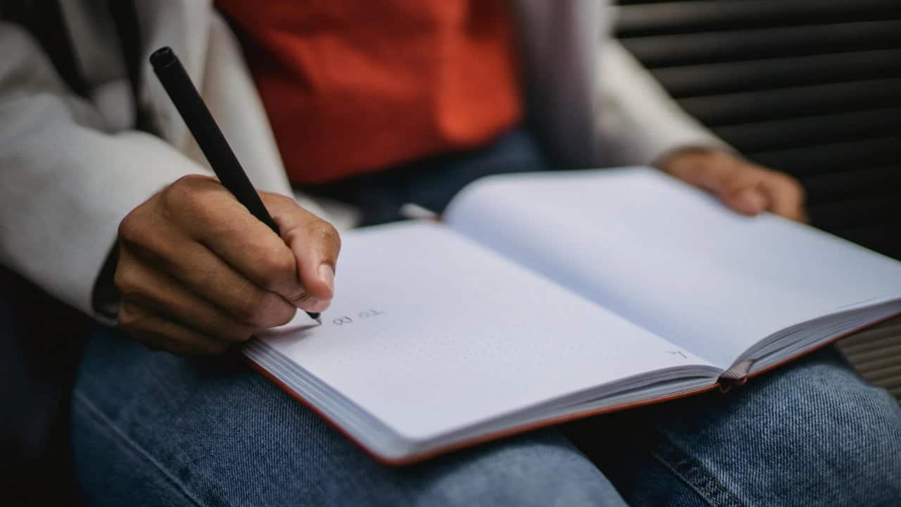 7 Kebiasaan Buruk Penulis yang Bisa Menghambat Kreativitas Beserta Cara Mengatasinya