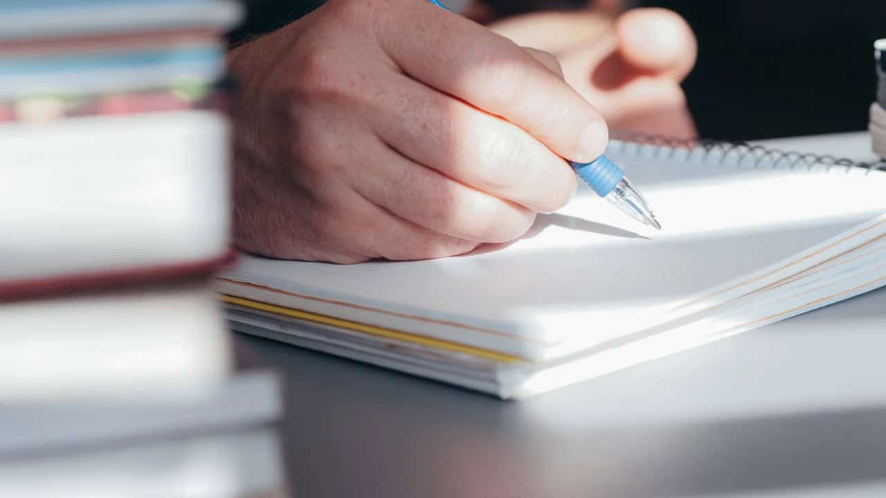 Kenali 8 Ciri Lomba Menulis yang Patut Diwaspadai agar Kamu Tidak Tertipu