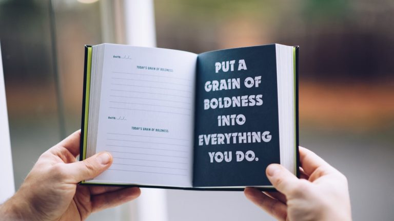 Cara Menulis Buku Motivasi yang Efektif dan Disukai Pembaca