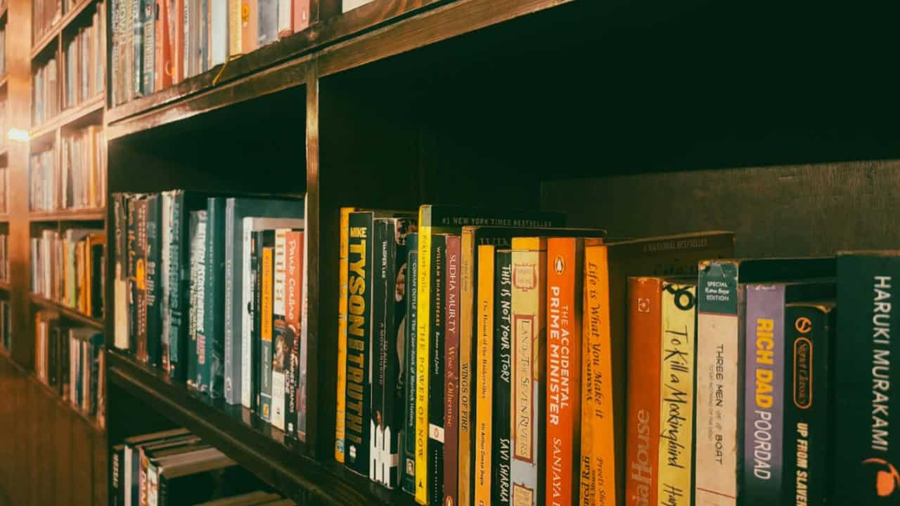 Kenapa Menerbitkan Buku di Era Digital Masih Worth It_Ini Alasannya!