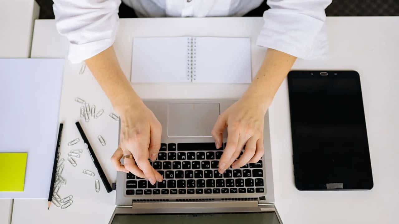 9 Jenis Profesi Penulis di Era Digital yang Paling Banyak Dicari Perusahaan